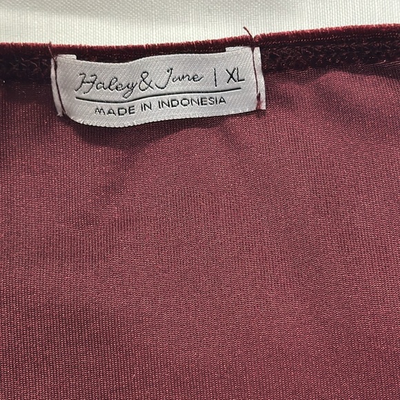 Haley & June velvet top - Picture 4 of 4